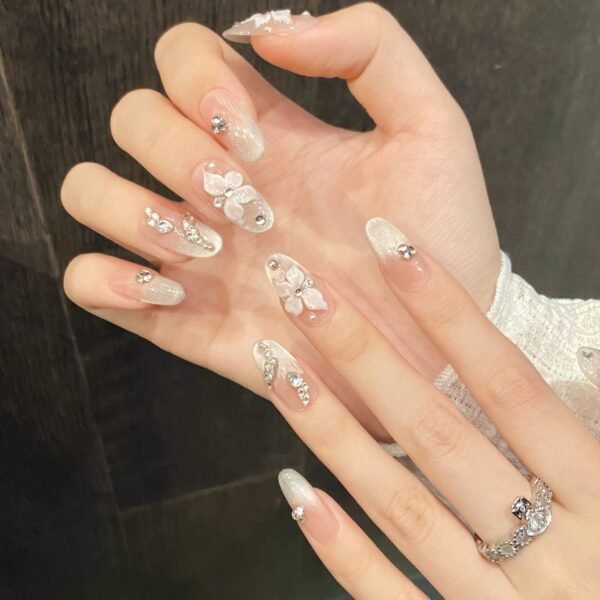 Charming Pink Gradient Flower Press - On Nails with Crystals